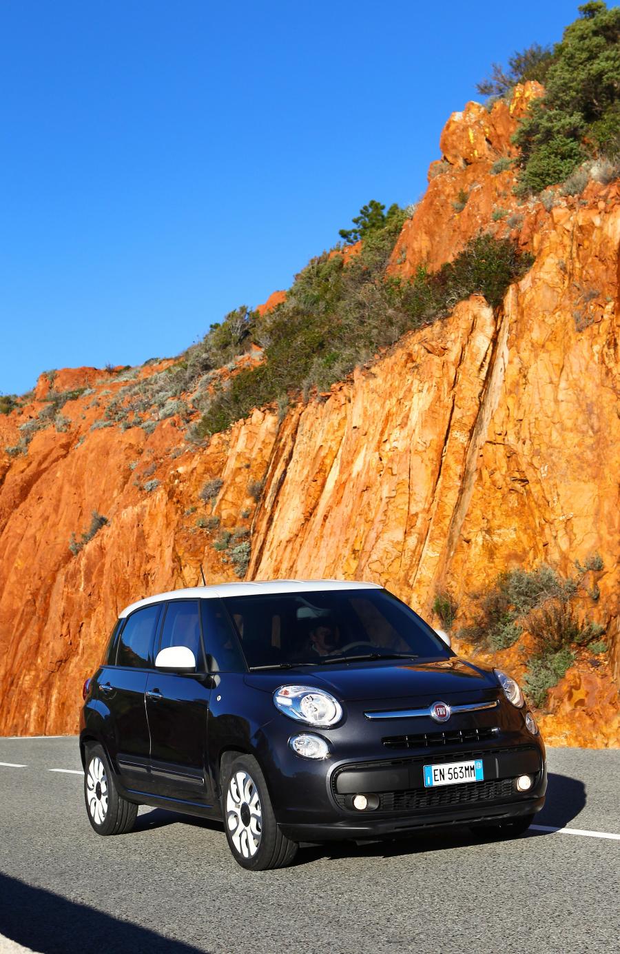  Fiat 500L 1.6 MJT 2013 года  (фото 6 из 47)